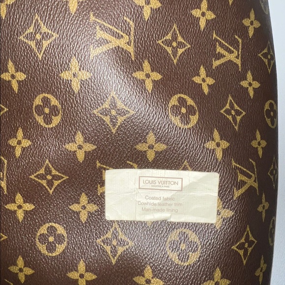 Authentic Louis Vuitton Artsy MM - Picture 4 of 12